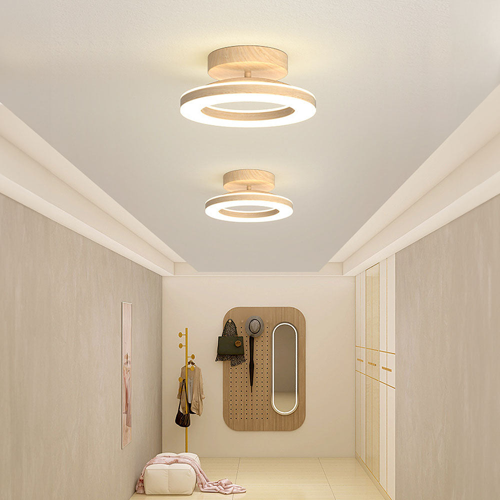 LED-Deckenleuchte mit modernem Holzfinish