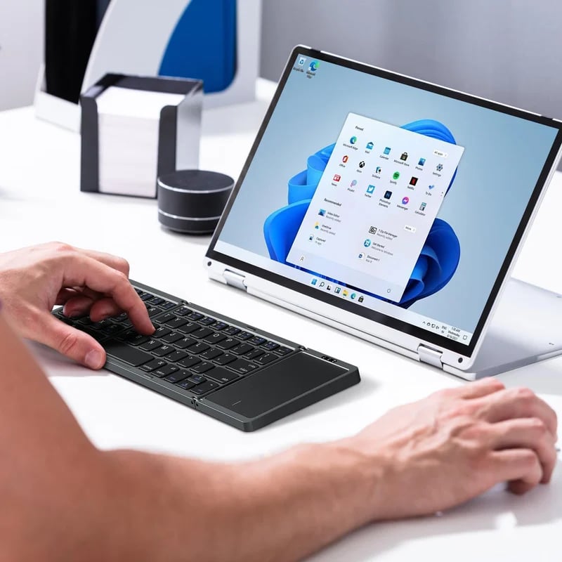 Faltbare Bluetooth-Tastatur mit Touchpad | FoldKeyPro
