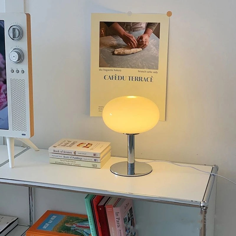 Garduru - Kabellose Bauhaus Tischlampe mit dimmbarem LED-Licht