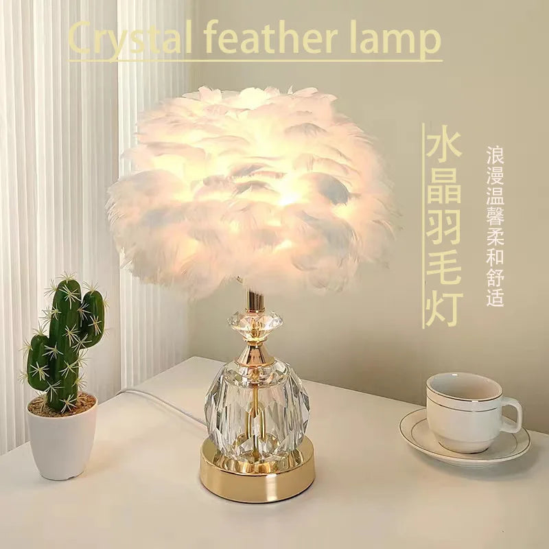 Kristall Schreibtischlampe – LED handgefertigte Feder Tischlampe für elegantes nordisches Schlafzimmer & Schreibtisch Dekor