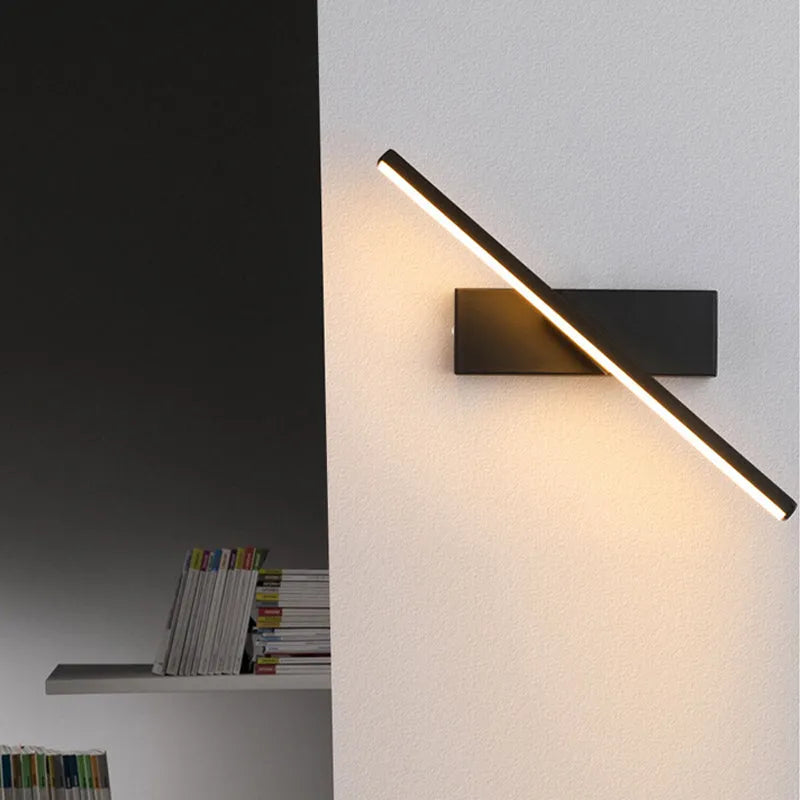 Moderne drehbare Wandleuchte für innen | LuxeLight