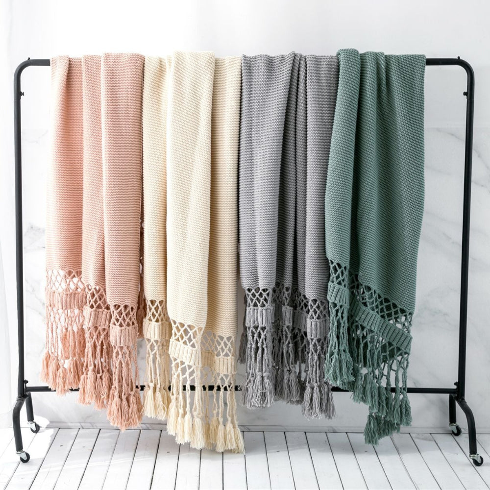 Snug Strickgewebe Quastendecke