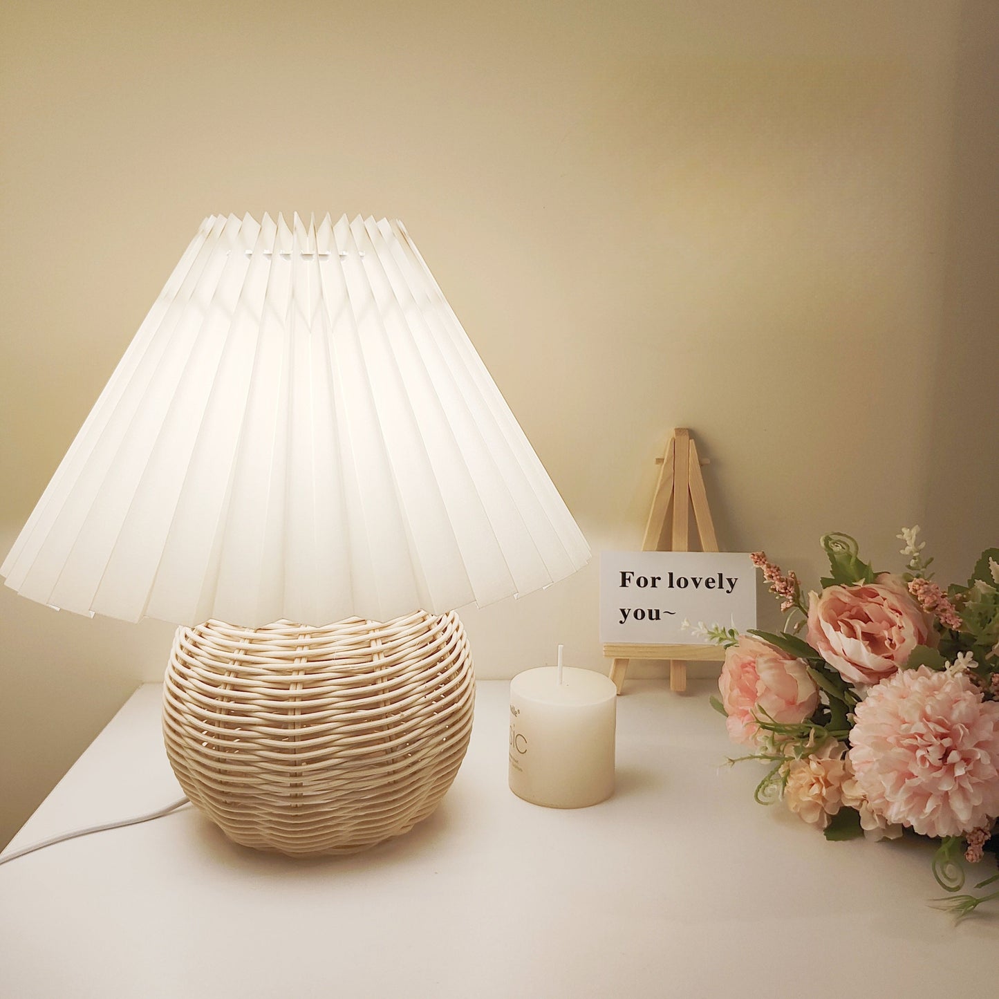 Geflochtene Bambus Tischlampe – Stimmungsvolles und Raffiniertes Design