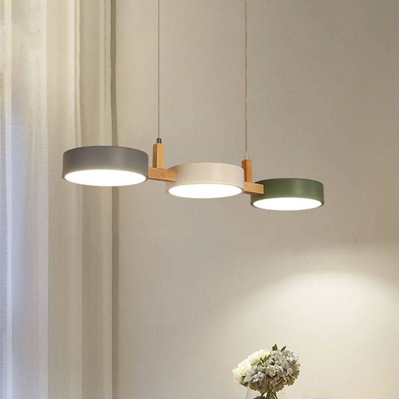 Garduru | Moderne Design-LED-Hängelampe aus Metall und Holz für Wohnzimmer und Küche