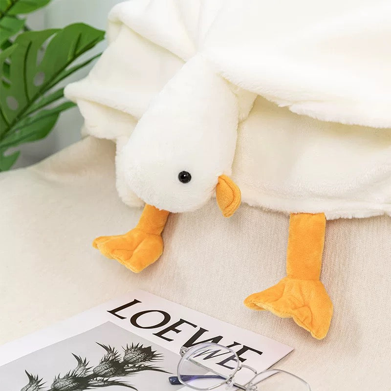 Hugging Duck Nap Decke