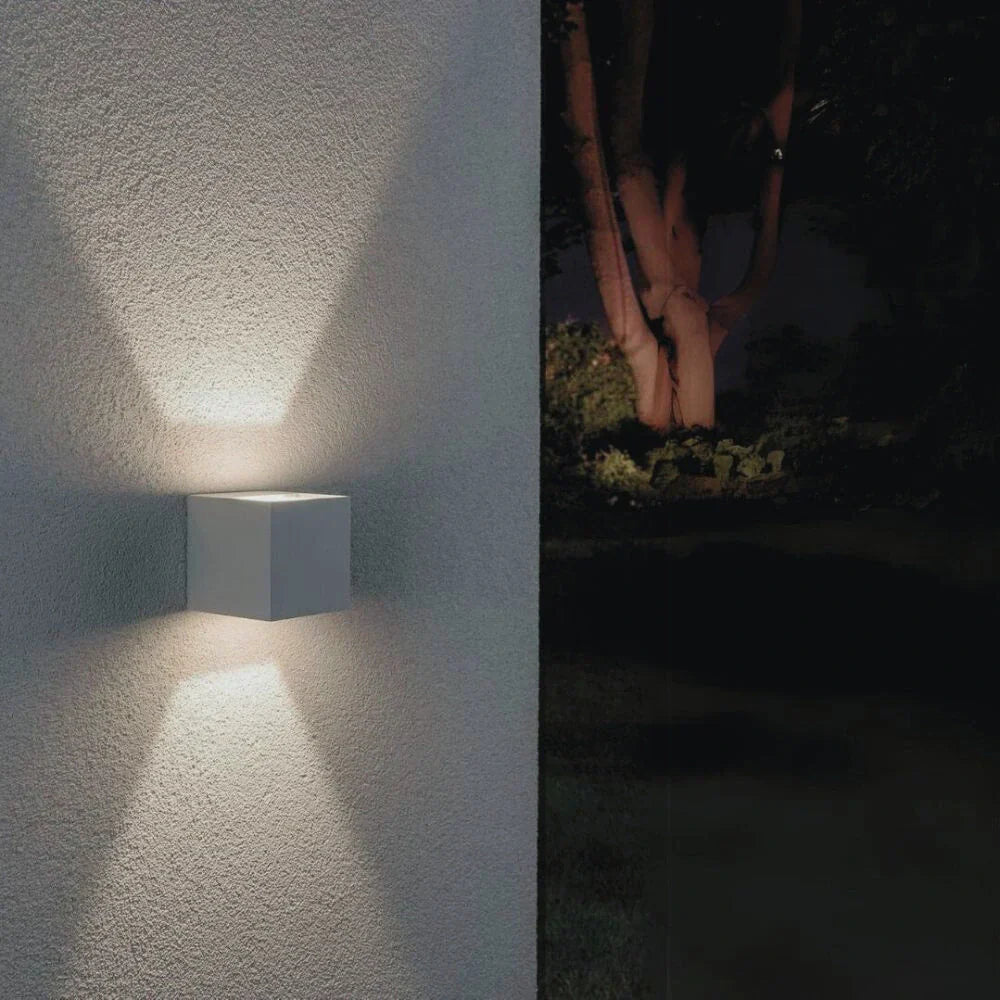 Moderne schwarze Aluminium-Wandlampe