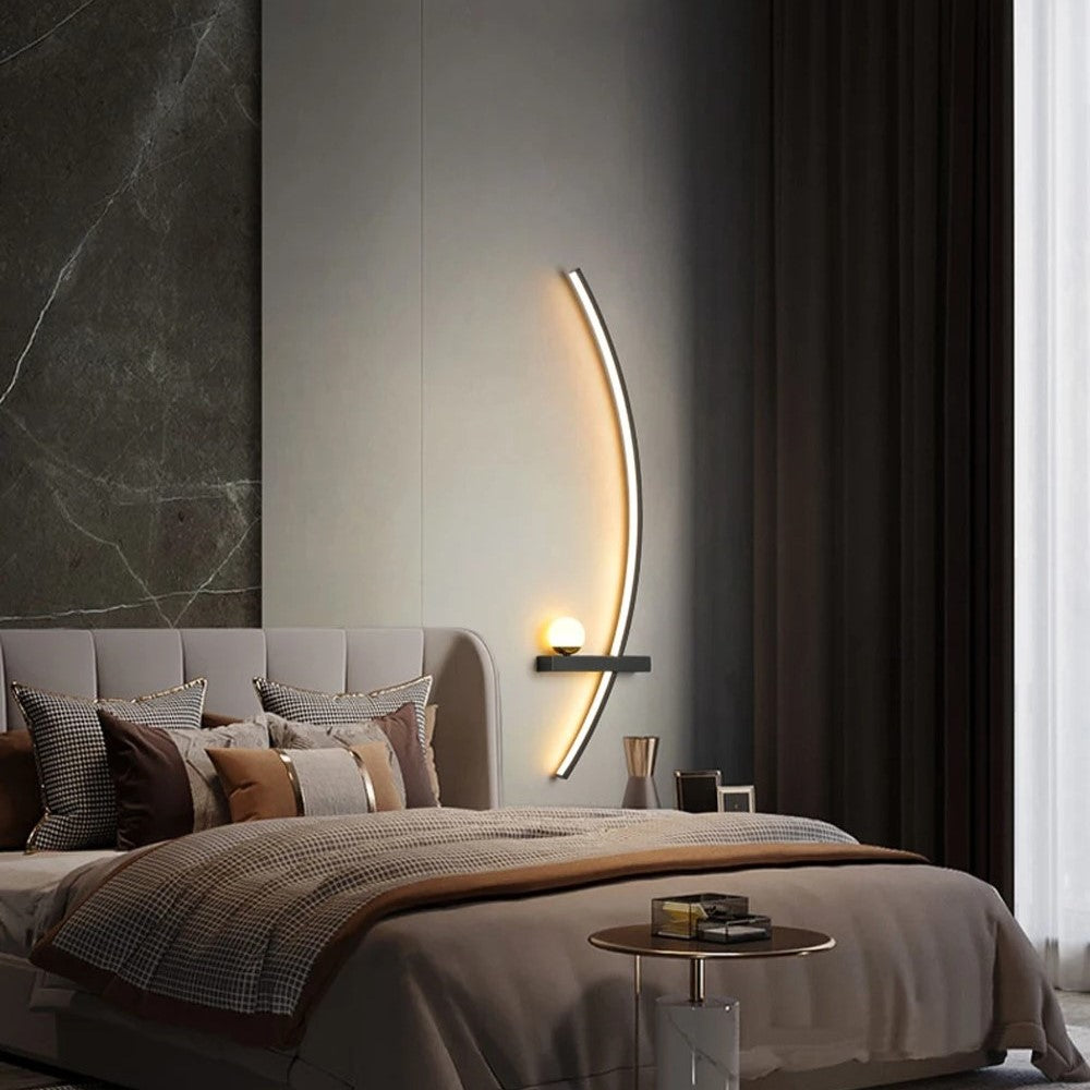 Kurvsfär – Minimalistische LED-Wandleuchte