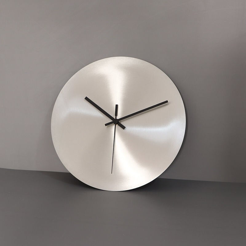 Garduru Edelstahl-Wanduhr | Stilvolles Design für Ihr modernes Zuhause