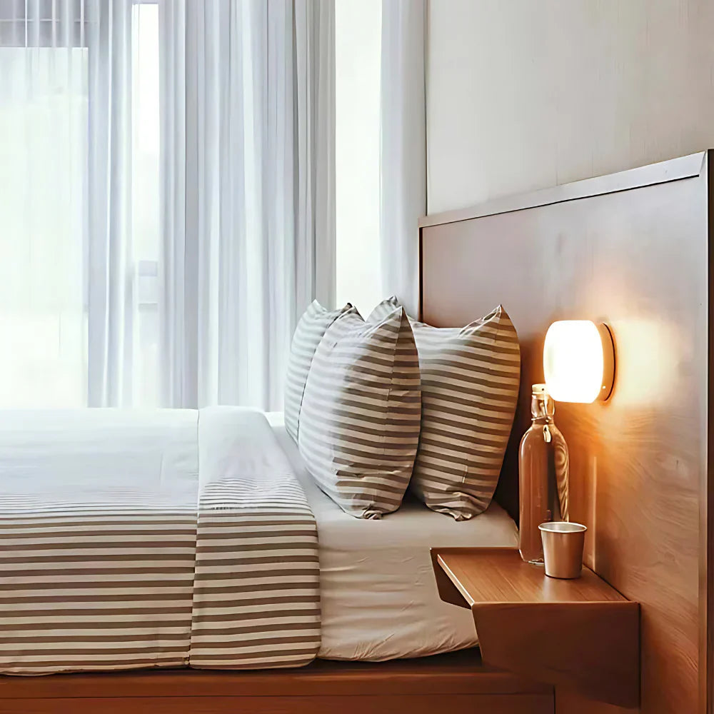 Elegante Aluminium-Wandleuchte mit Umgebungslicht – Moderne Minimalistische Wandleuchte in Rauchgrau, Weiß und Bernstein