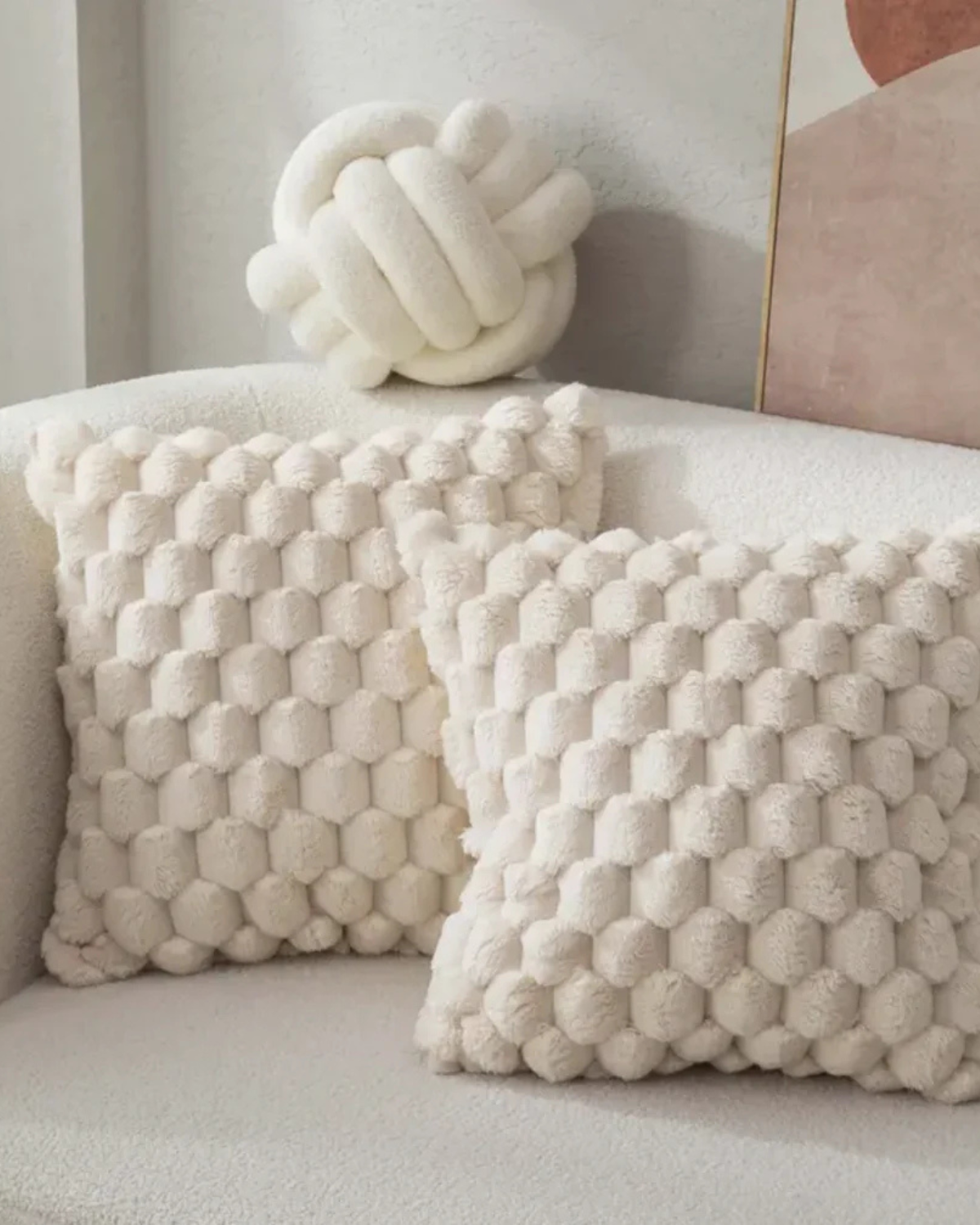 Embrace – Luxuriöses Plüsch-Dekorkissen mit üppiger Textur für eleganten Komfort