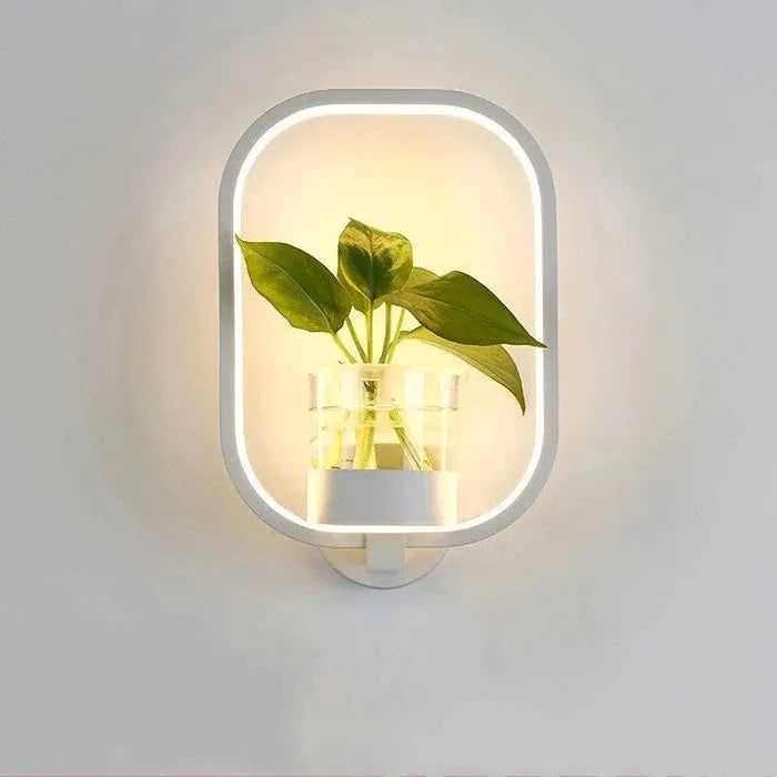 Lumora Pflanzen Wandlampe – Elegante Innenbeleuchtung mit integriertem Pflanzenhalter