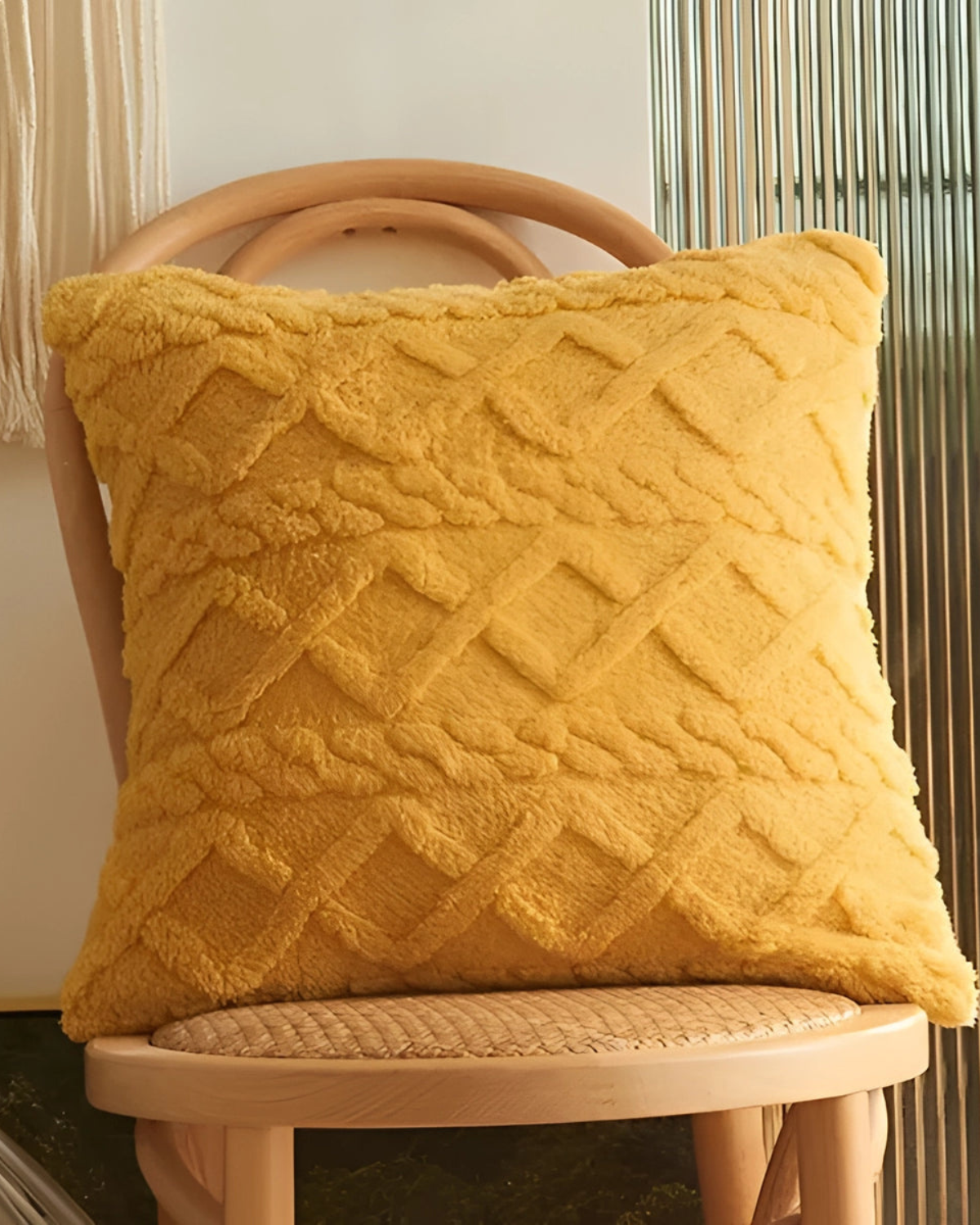 ZenWeave – Luxuriöses Reliefkissen mit subtiler geometrischer Gestaltung für einen stilvollen Innenraum