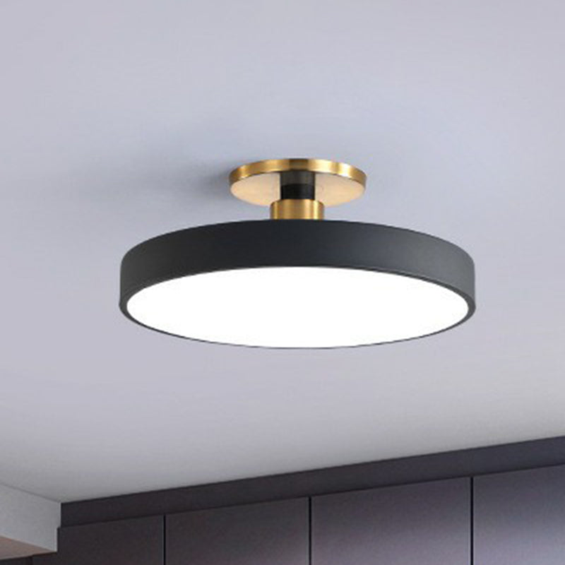 Deckenleuchte mit rundem Acryl-LED-Design