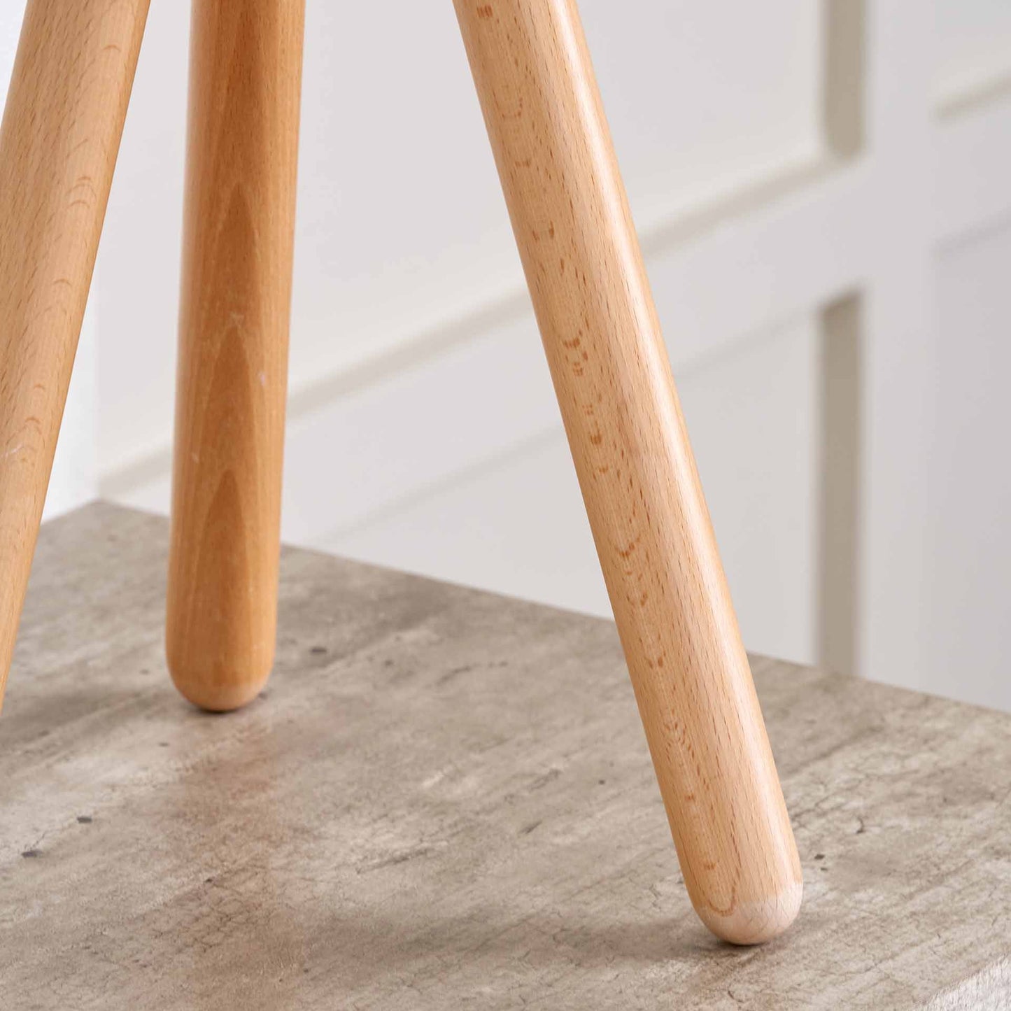 Hemsby Natürliche Holzlatten-Stativ-Tischlampe