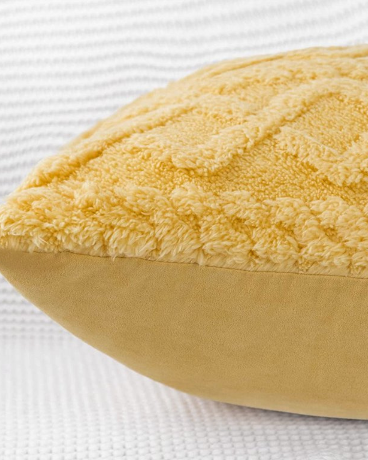 ZenWeave – Luxuriöses Reliefkissen mit subtiler geometrischer Gestaltung für einen stilvollen Innenraum