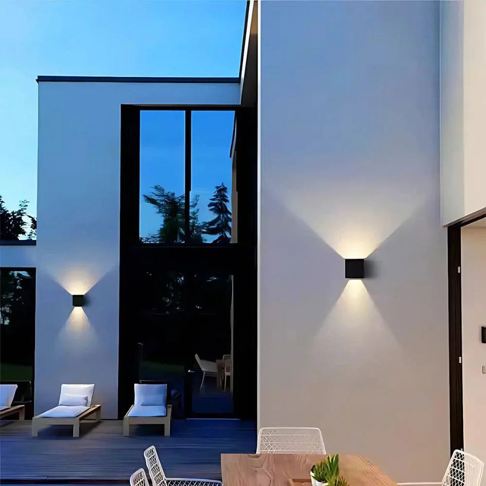 Moderne schwarze Aluminium-Wandlampe