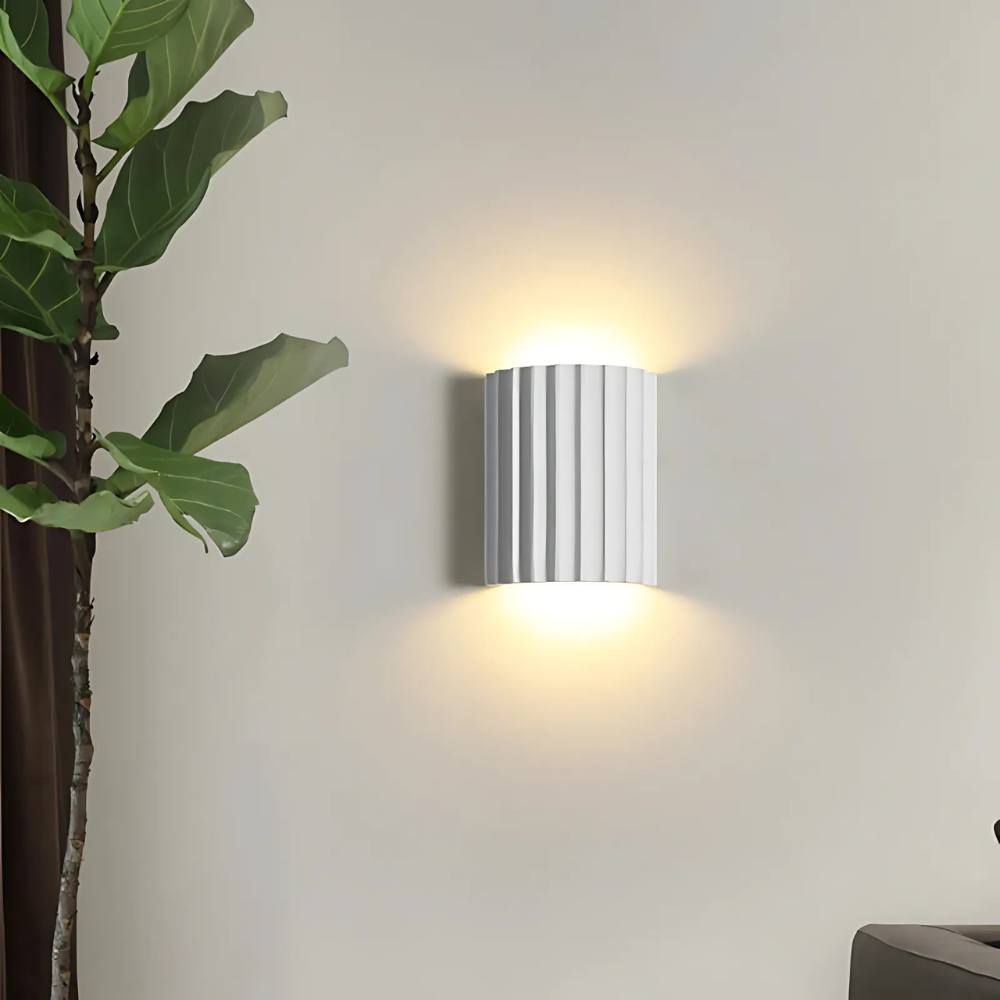 LumiWave – Wandleuchte mit wellenförmigem Design für ein modernes Interieur