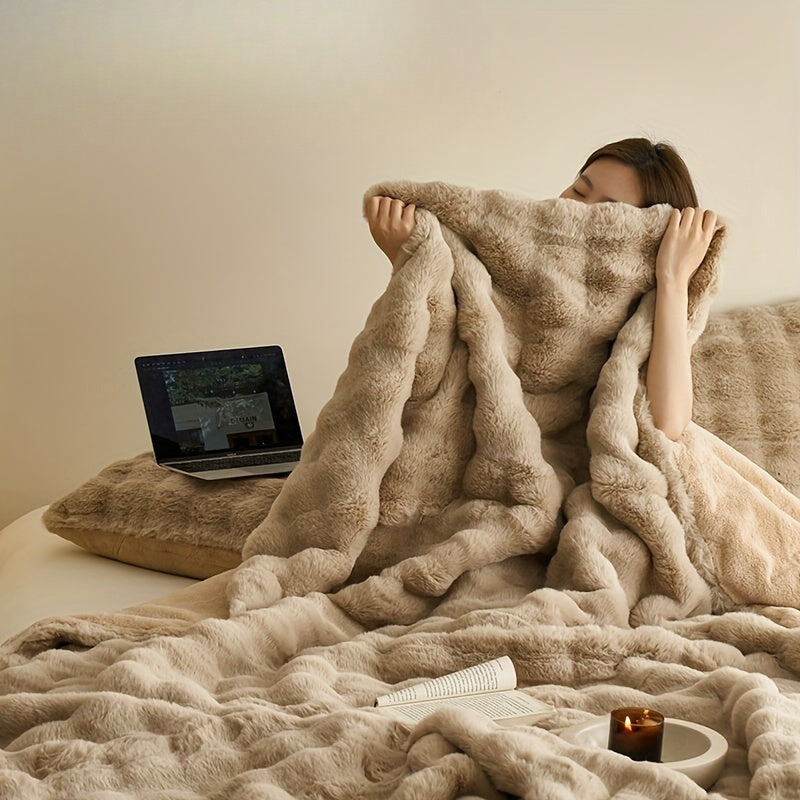 Garduru Fleece-Decke aus Faux Kaninchenfell – Weich, Warm & Vielseitig für Alle Jahreszeiten