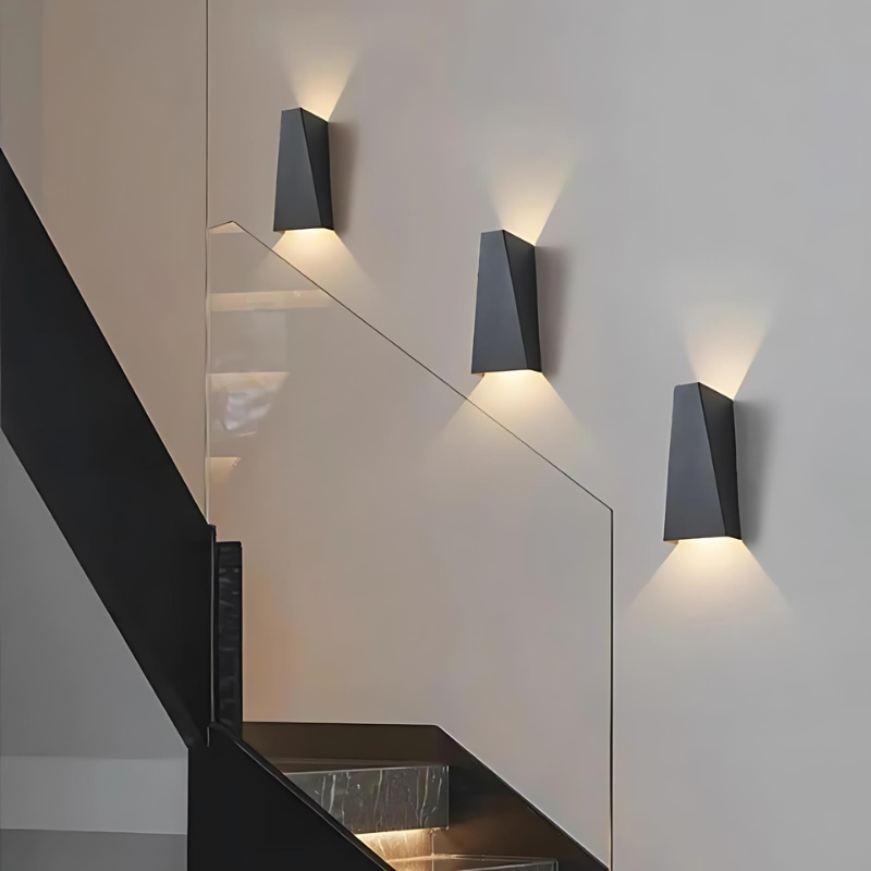 Garduru LED-Wandlampe für stilvolle Außenbeleuchtung"
Optimierter Titel:
"Elegante LED-Wandlampe für Garduru Außenbeleuchtung