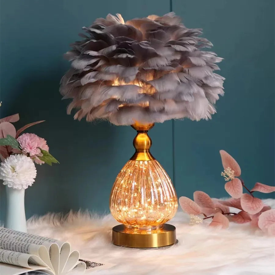 Kristall Schreibtischlampe – LED handgefertigte Feder Tischlampe für elegantes nordisches Schlafzimmer & Schreibtisch Dekor