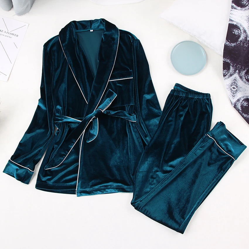 Luxuriöses Samt Pyjama-Set