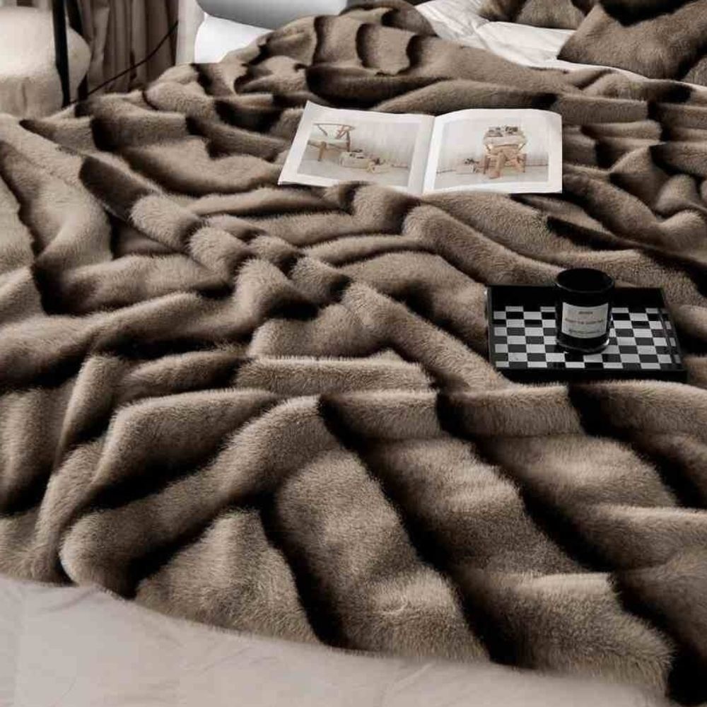Raffiniertes Faux Kaninchenfell-Decke