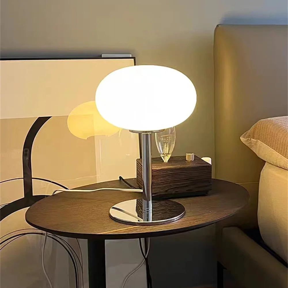Garduru - Kabellose Bauhaus Tischlampe mit dimmbarem LED-Licht