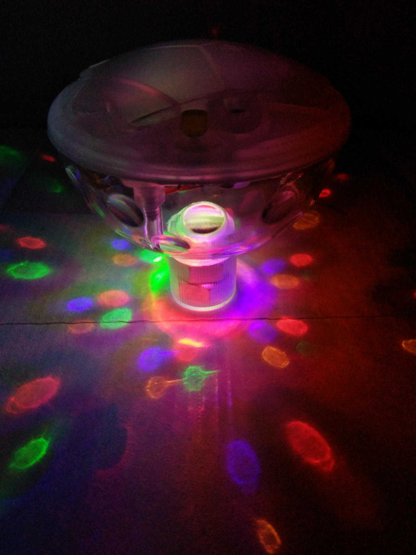 LED Schwimmende Badewannenlampe – Wasserdichte Unterwasserleuchte für Bad, Pool und Party
