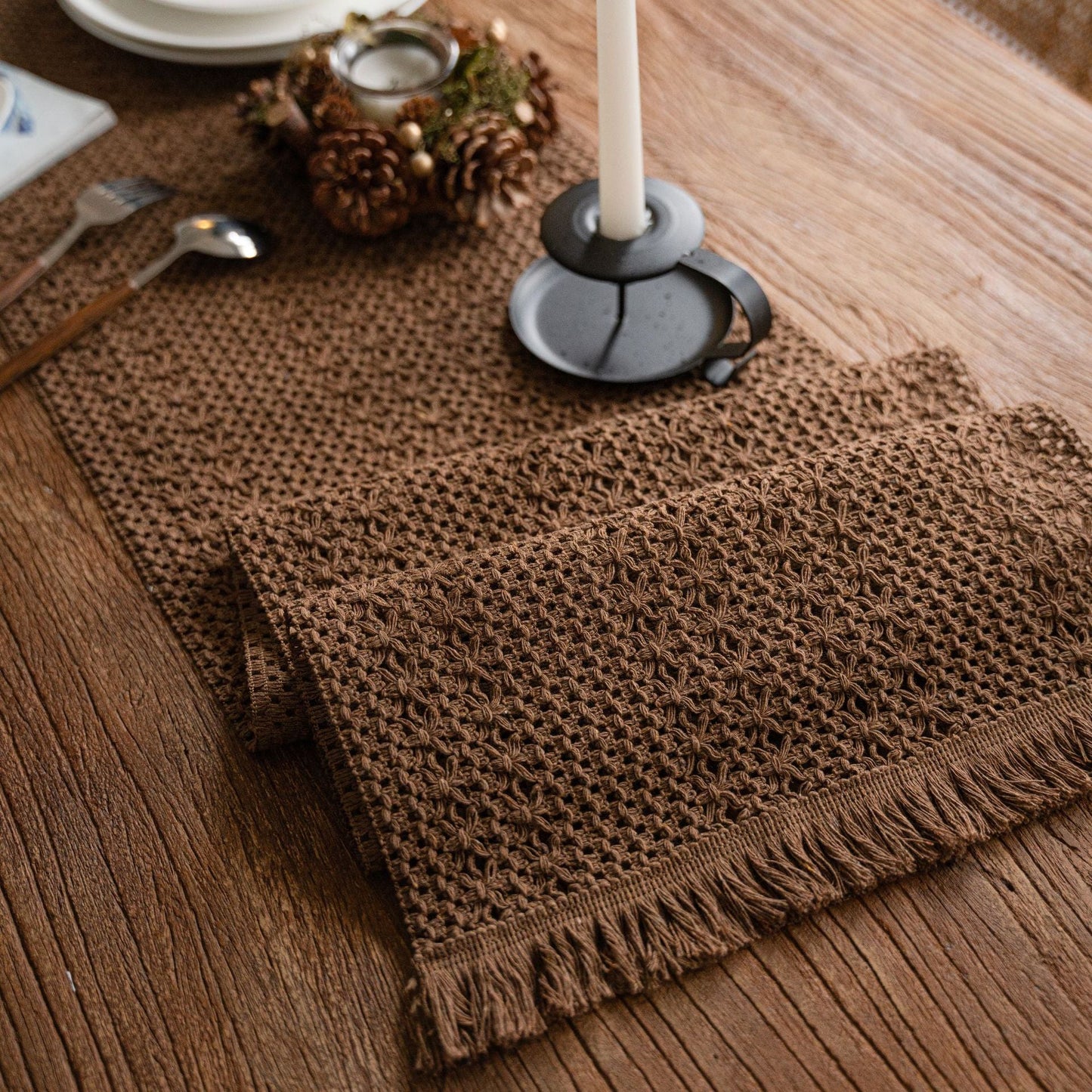 Einfarbiger Gestrickter Tischläufer