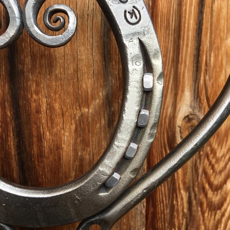 Glücksbringende Liebes-Windspiel-Ornamente aus Stahl