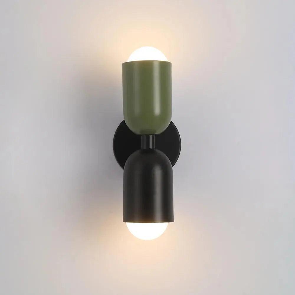 Holz Schatten Wandlampe – Zeitgenössische Beleuchtung mit rustikalem Touch
