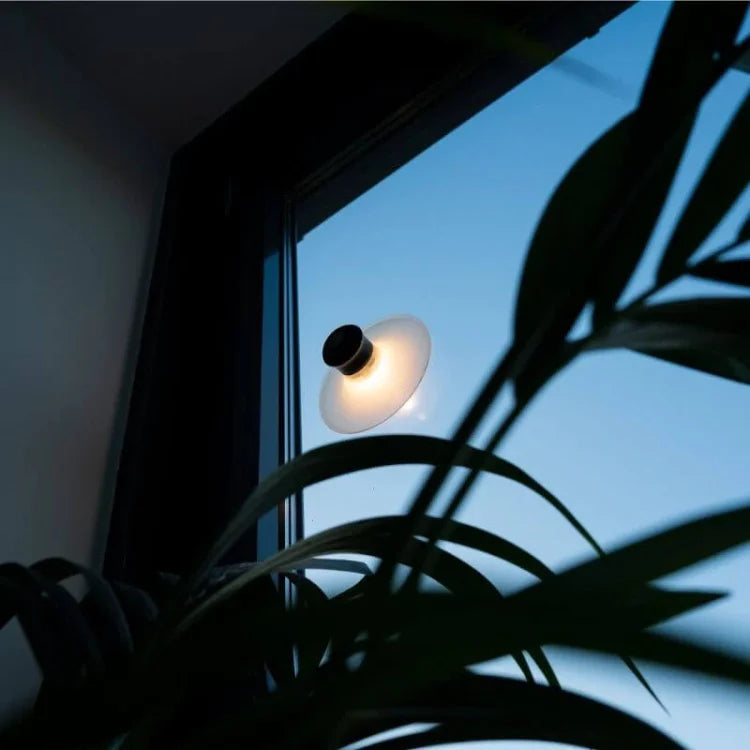 LED-Wandlicht mit wiederaufladbarem Saugnapfhaken