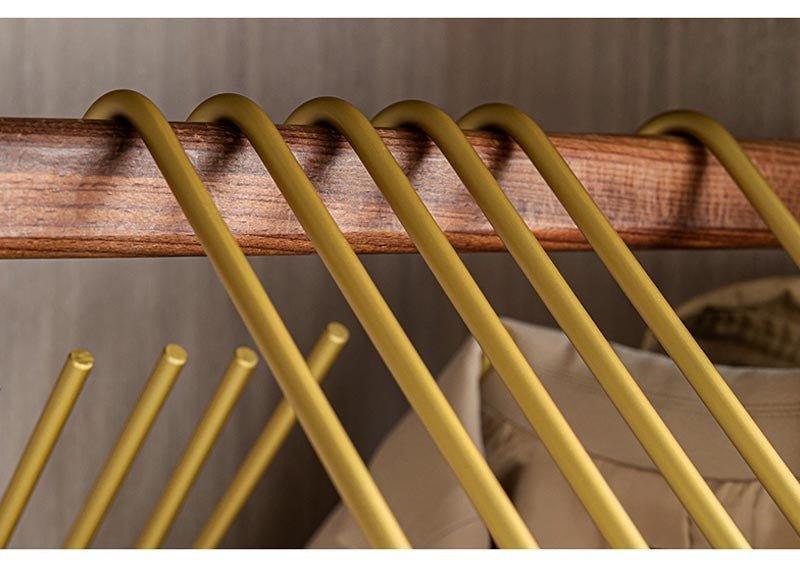 5 Stück Kleiderbügel aus massivem, mattiertem Gold/Silber, dreieckig, für Mäntel und Hosen │ Nahtlose Aufbewahrungsregale aus Metall, Kleiderschrank-Organizer