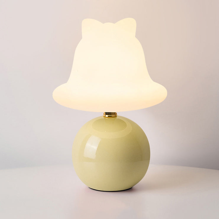 Garduru - Minimalistische LED Tischlampe mit Keramikfuß & Energieeffizienter Beleuchtung