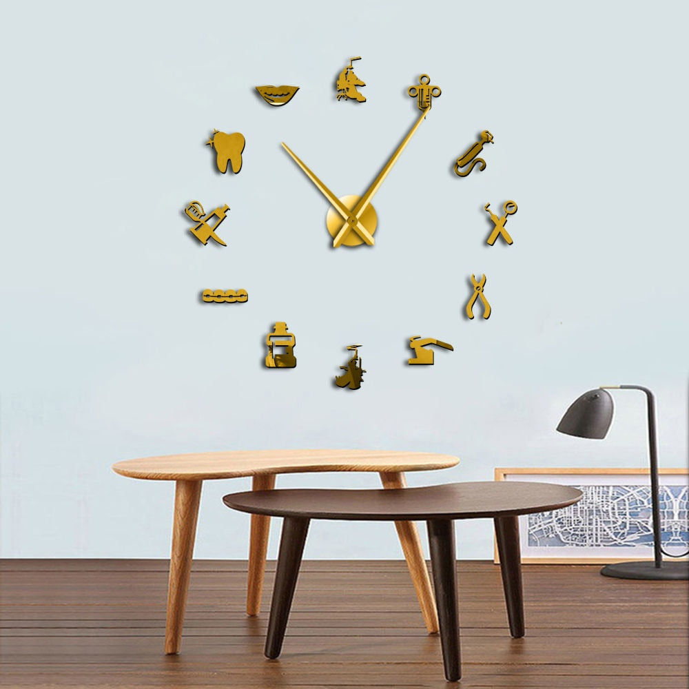 Garduru Eleganz - Stilvolle Wanduhr für die Zahnarztpraxis