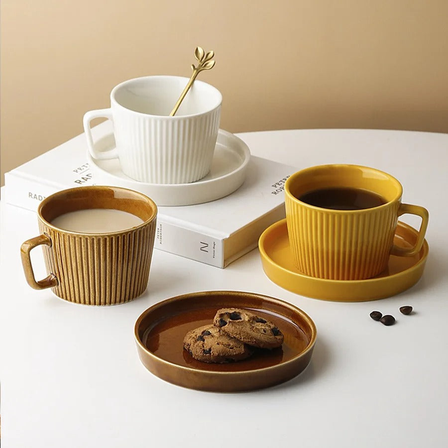 Kleen Kaffeetassen-Set – Vintage Design mit Untertassen – Mikrowellen- & Spülmaschinenfest