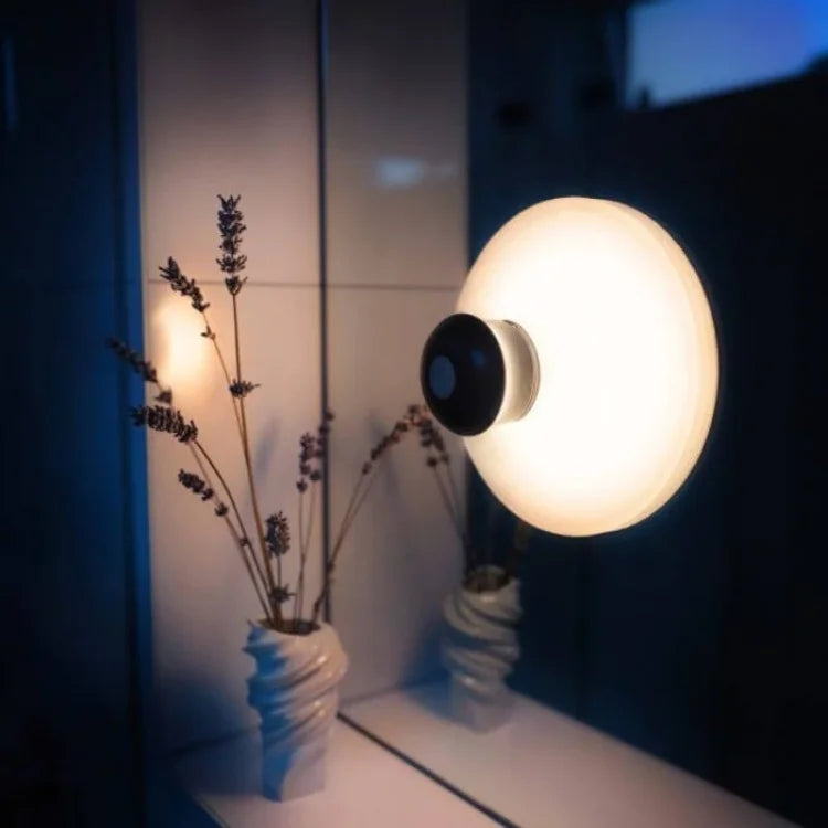 LED-Lampe wiederaufladbar mit Saugnapf – Tragbare und verstellbare Beleuchtung für Innen und Außen