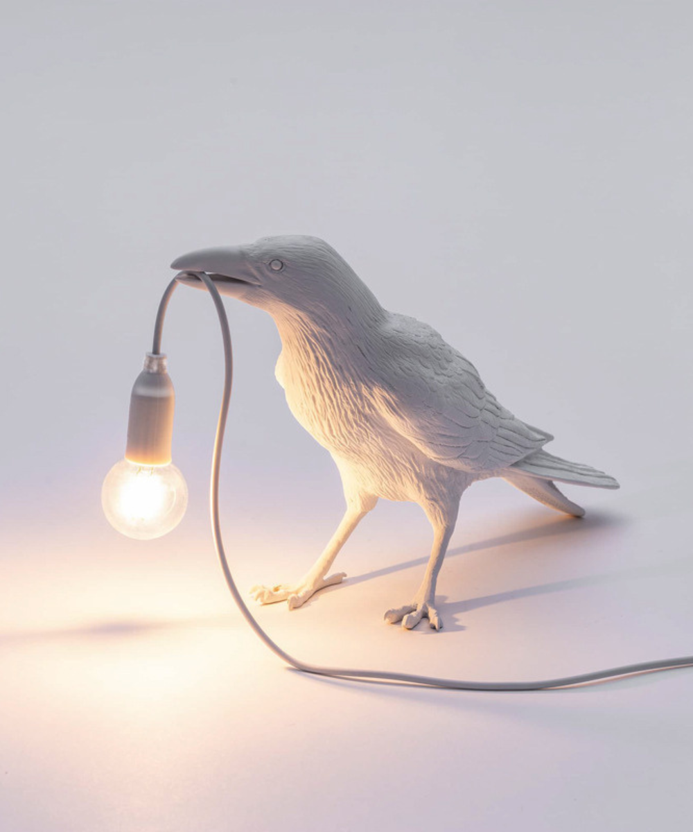 Krähen-Tischlampe – Einzigartige und künstlerische Beleuchtung