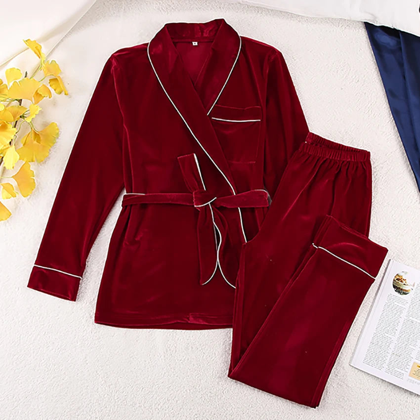Luxuriöses Samt Pyjama-Set