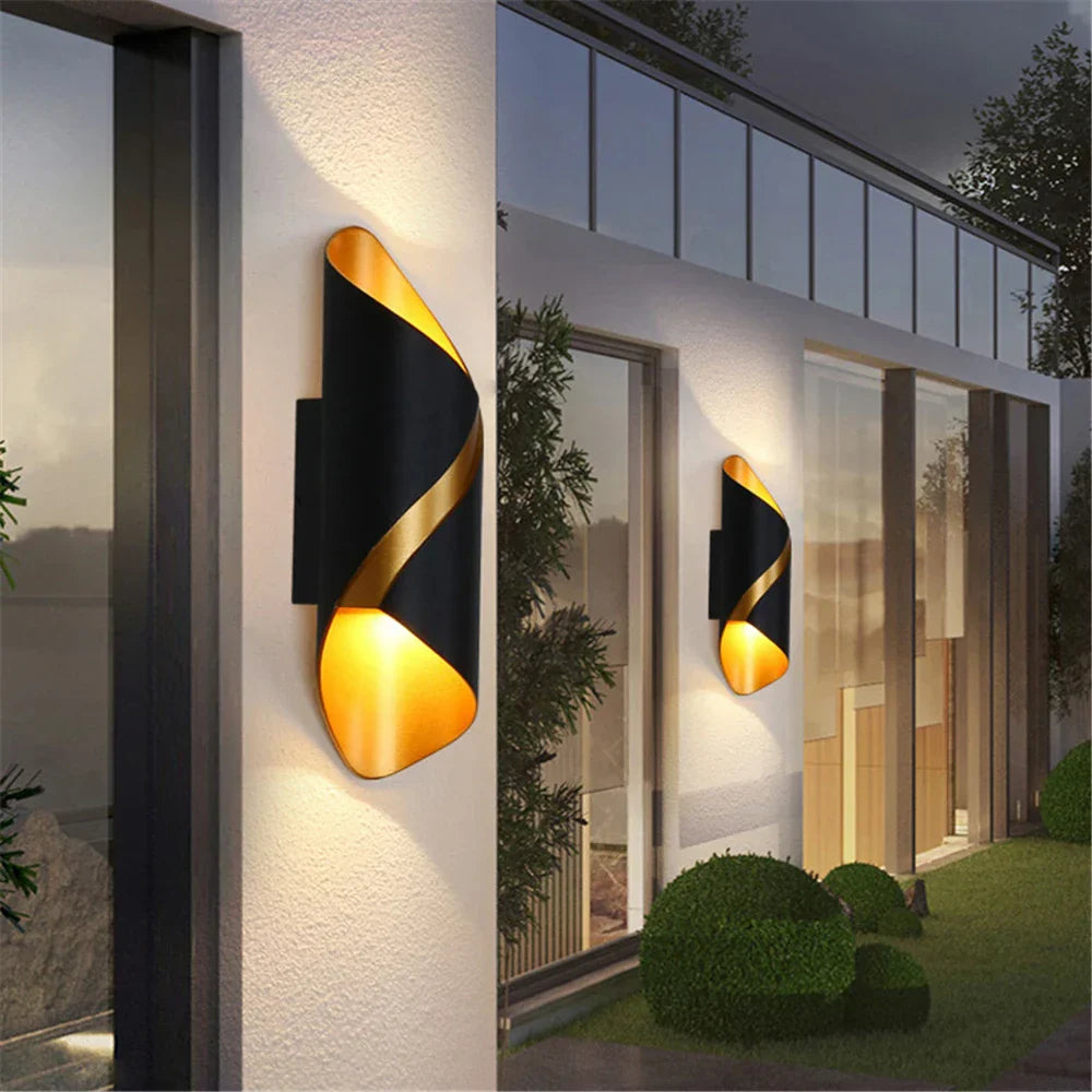 Royaleva Moderne LED Außenwandleuchte - Wetterfest, Energieeffizientes Design