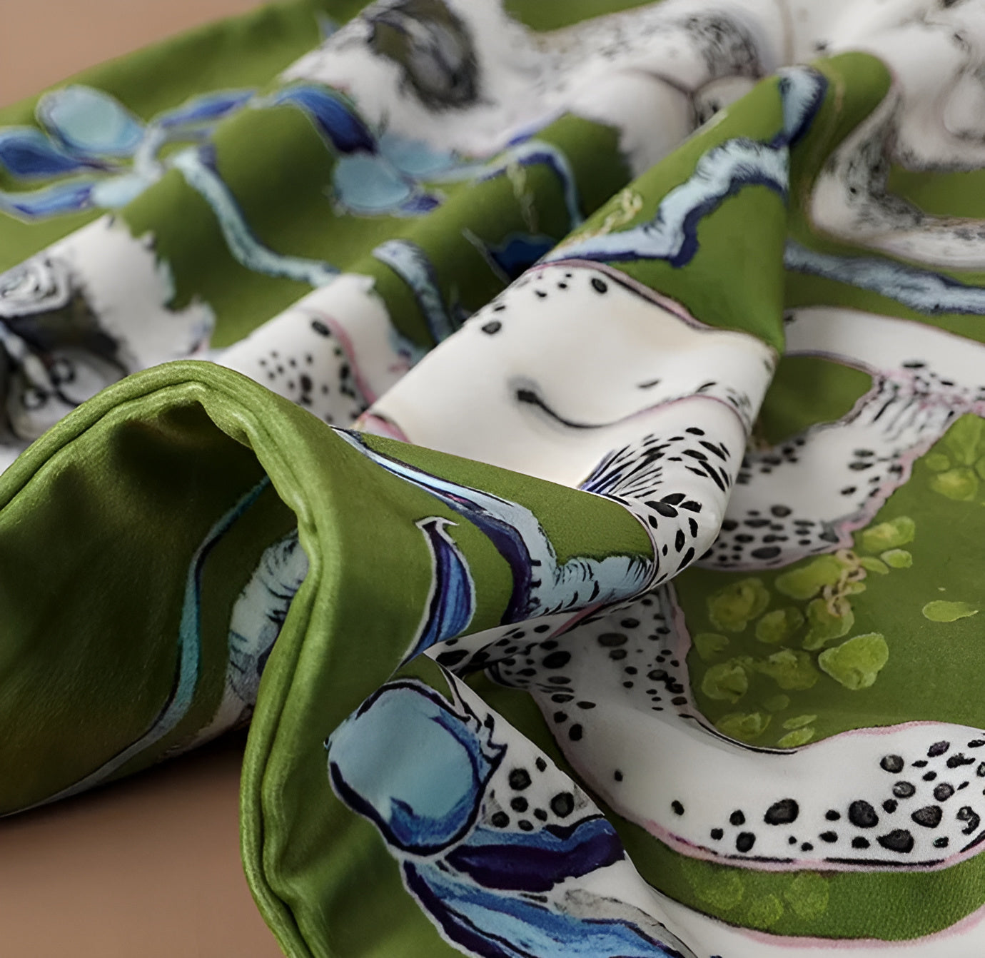 Grünes Affen Kissenbezug mit Quaste