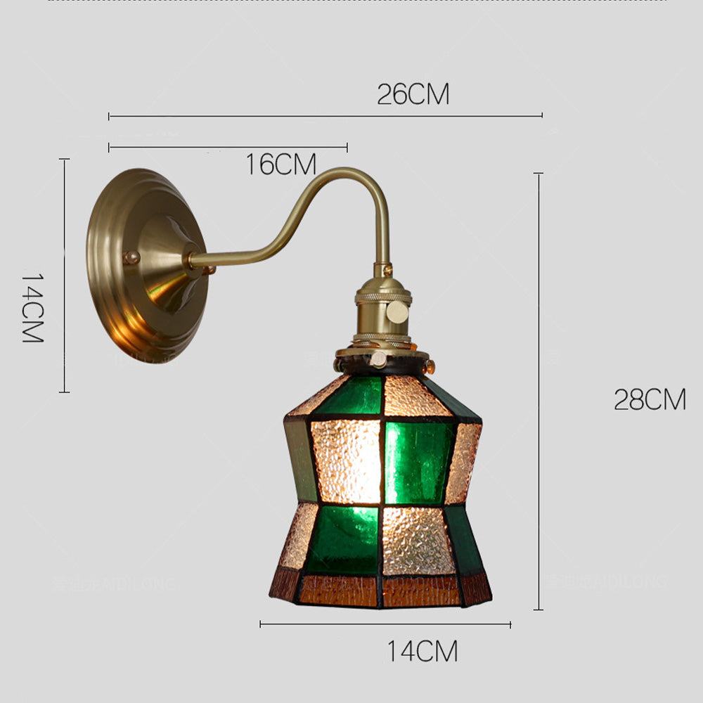 Wandleuchte mit vintage Glas-Schirm