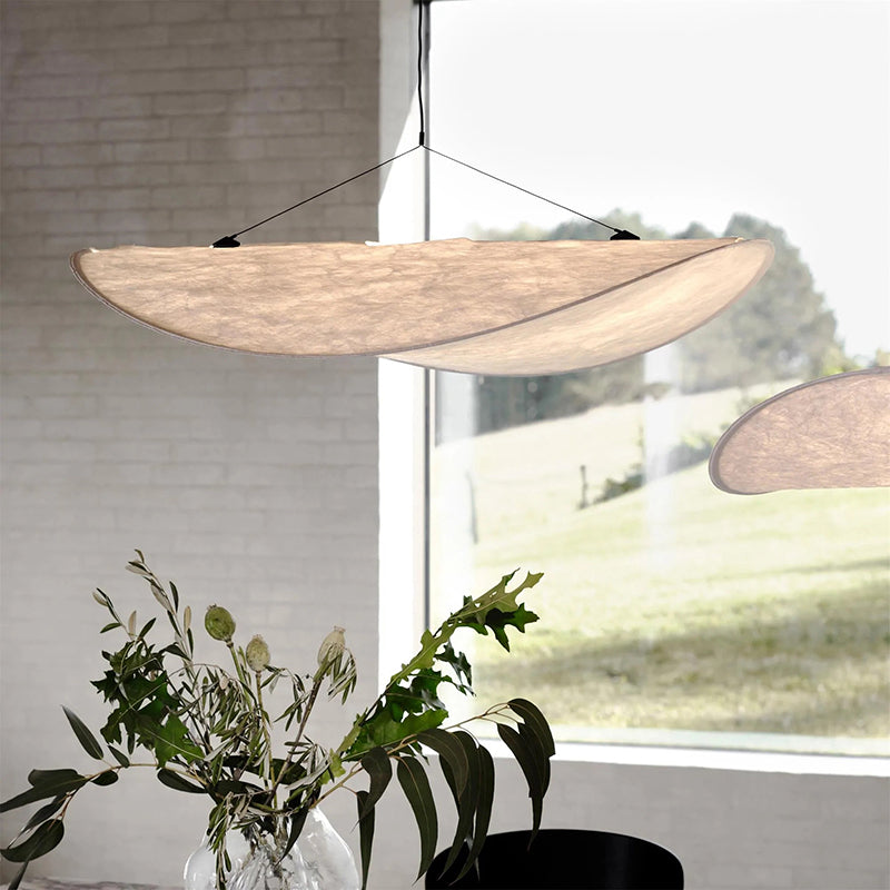 Moderne LED-Hängelampe aus Metall und synthetischer Seide für Zuhause und Büro