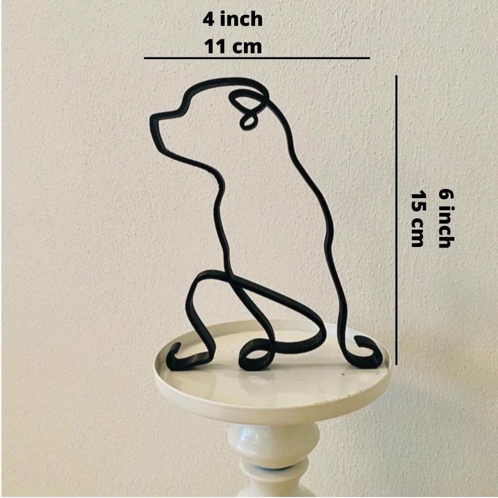 Eiserne Hunde- und Katzenskulpturen