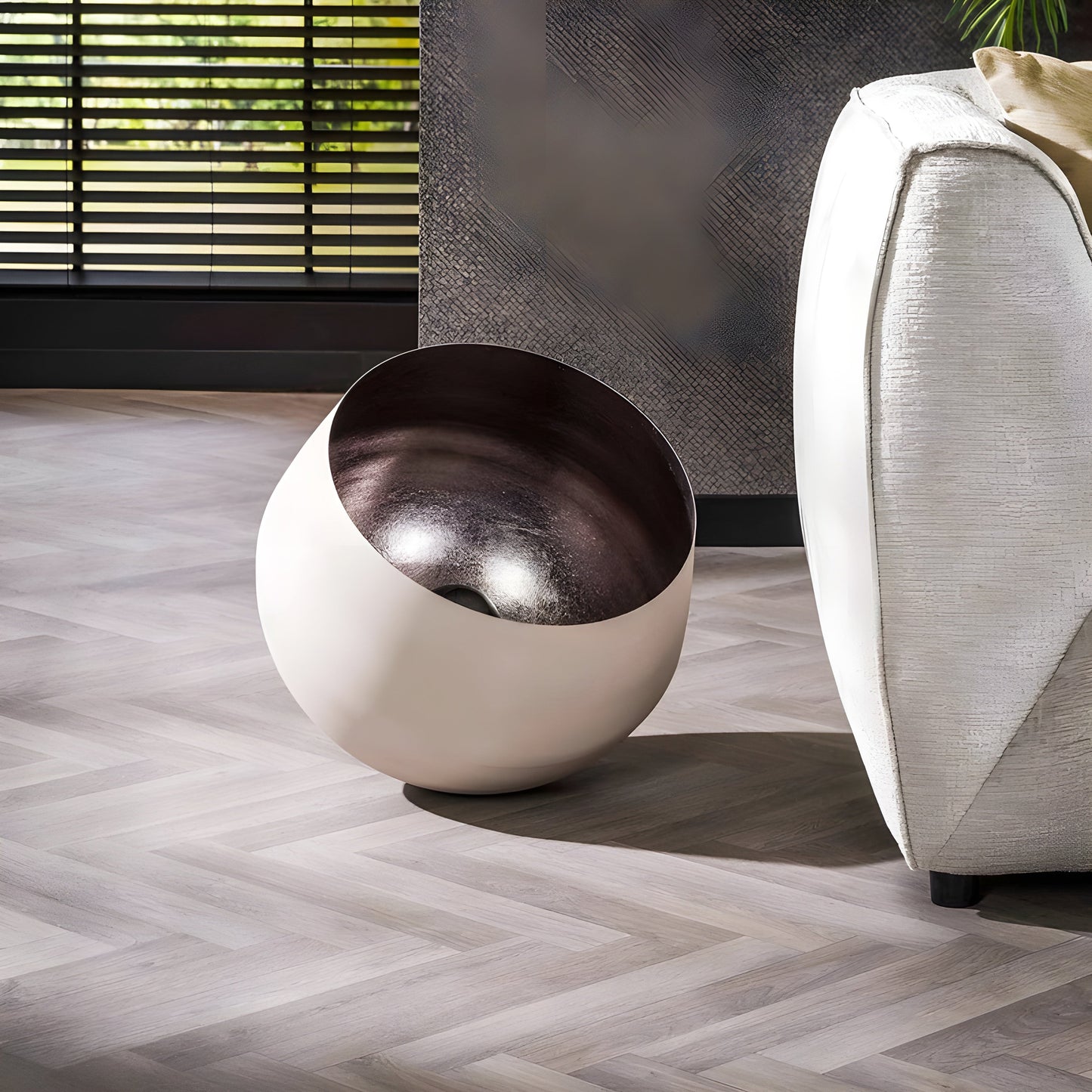 Garduru Light - Elegante Runde Stehlampe