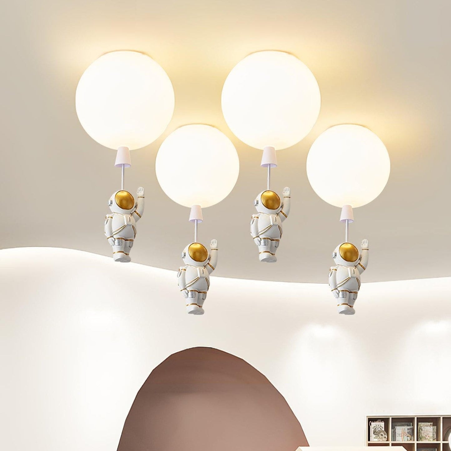 Garduru Moderne Mond & Astronaut LED Deckenleuchte – Verspielt Weltraum-Themenlampe