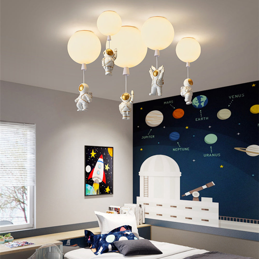 Garduru Moderne Mond & Astronaut LED Deckenleuchte – Verspielt Weltraum-Themenlampe