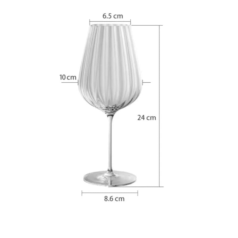 Getränkegläser – Wellenmuster aus Glas – Elegantes Design für Wein & Cocktails