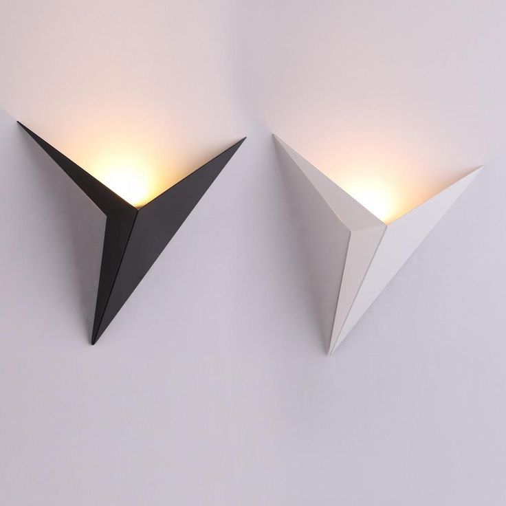 Royaleva Trigon Wandlampe - Moderne LED Dreiecks-Wandlampe, Schwarz/Weiß/Gold, Warm/Kalt Weiß