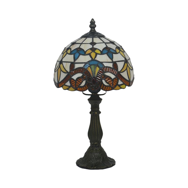 LichtBries – Tiffany-Lampe Aus Buntglas Mit Lotlinien